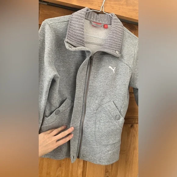 Puma light gray shacket size XS - Picture 6 of 12